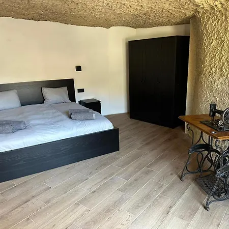 Hoehlenapartment Nyaraló